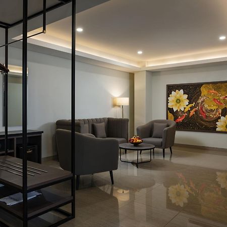 Hotel Santika Blitar Zewnętrze zdjęcie