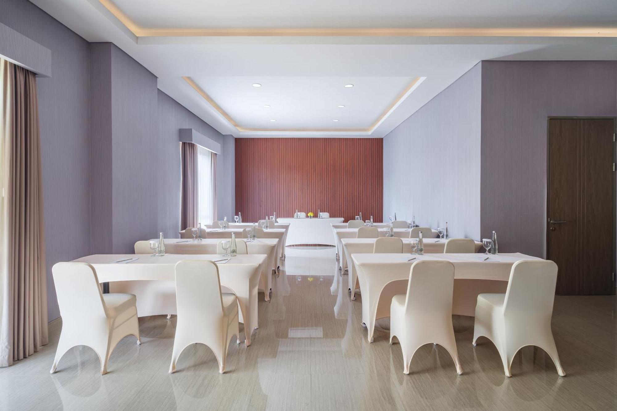 Hotel Santika Blitar Zewnętrze zdjęcie