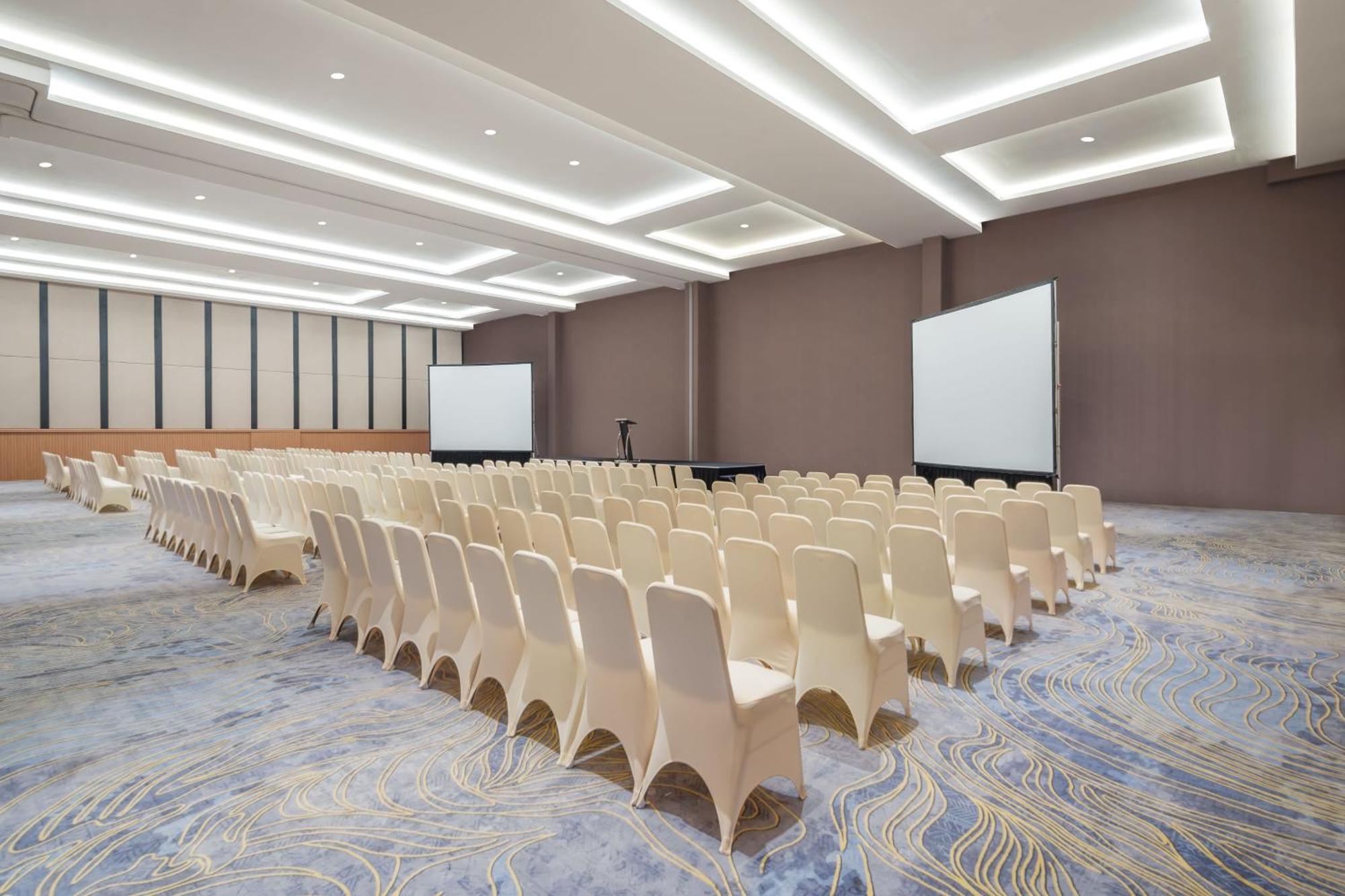 Hotel Santika Blitar Zewnętrze zdjęcie