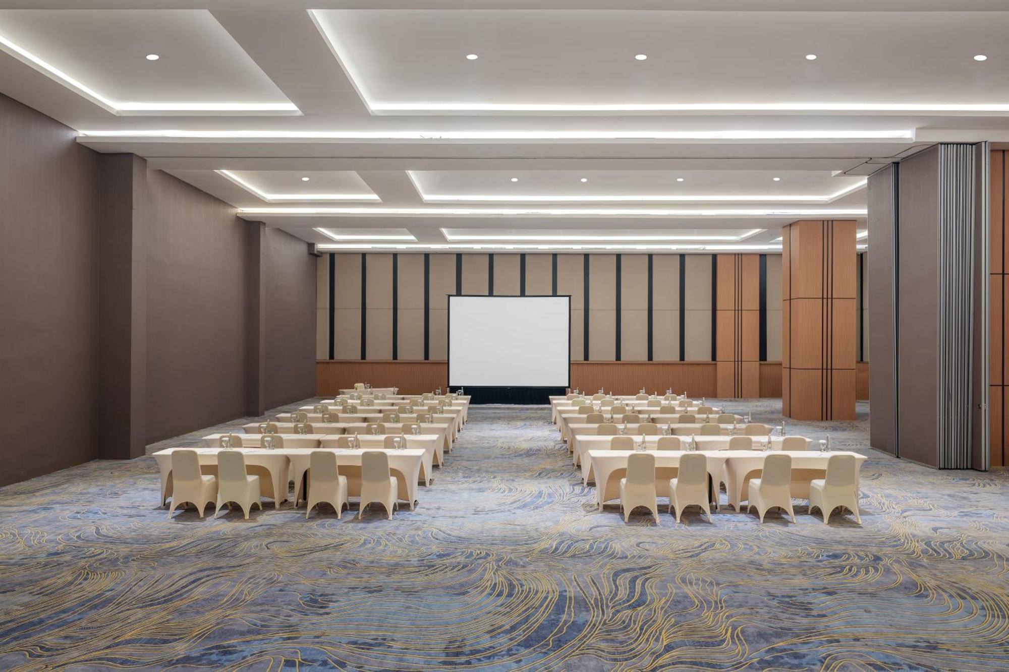Hotel Santika Blitar Zewnętrze zdjęcie