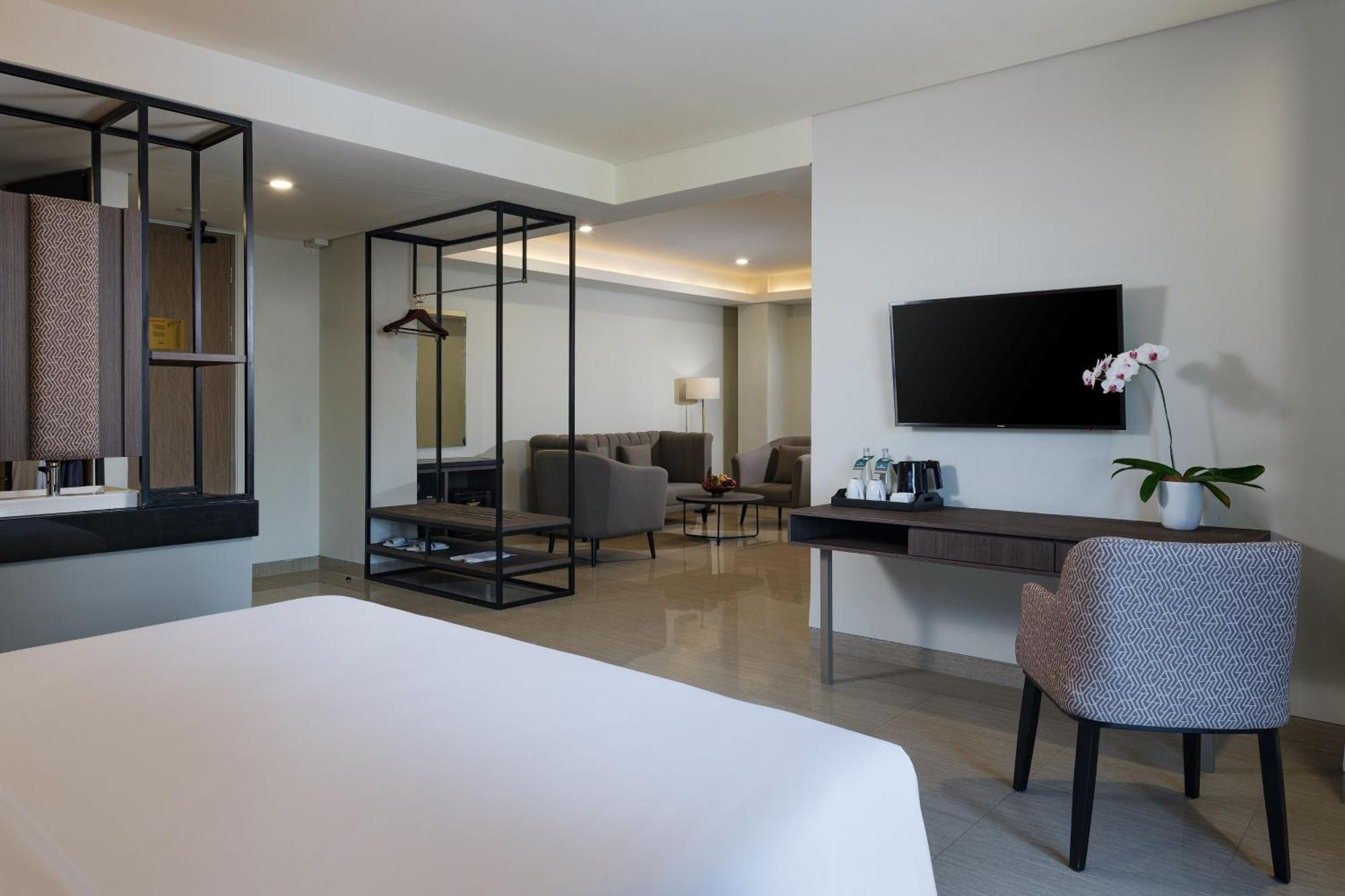 Hotel Santika Blitar Zewnętrze zdjęcie