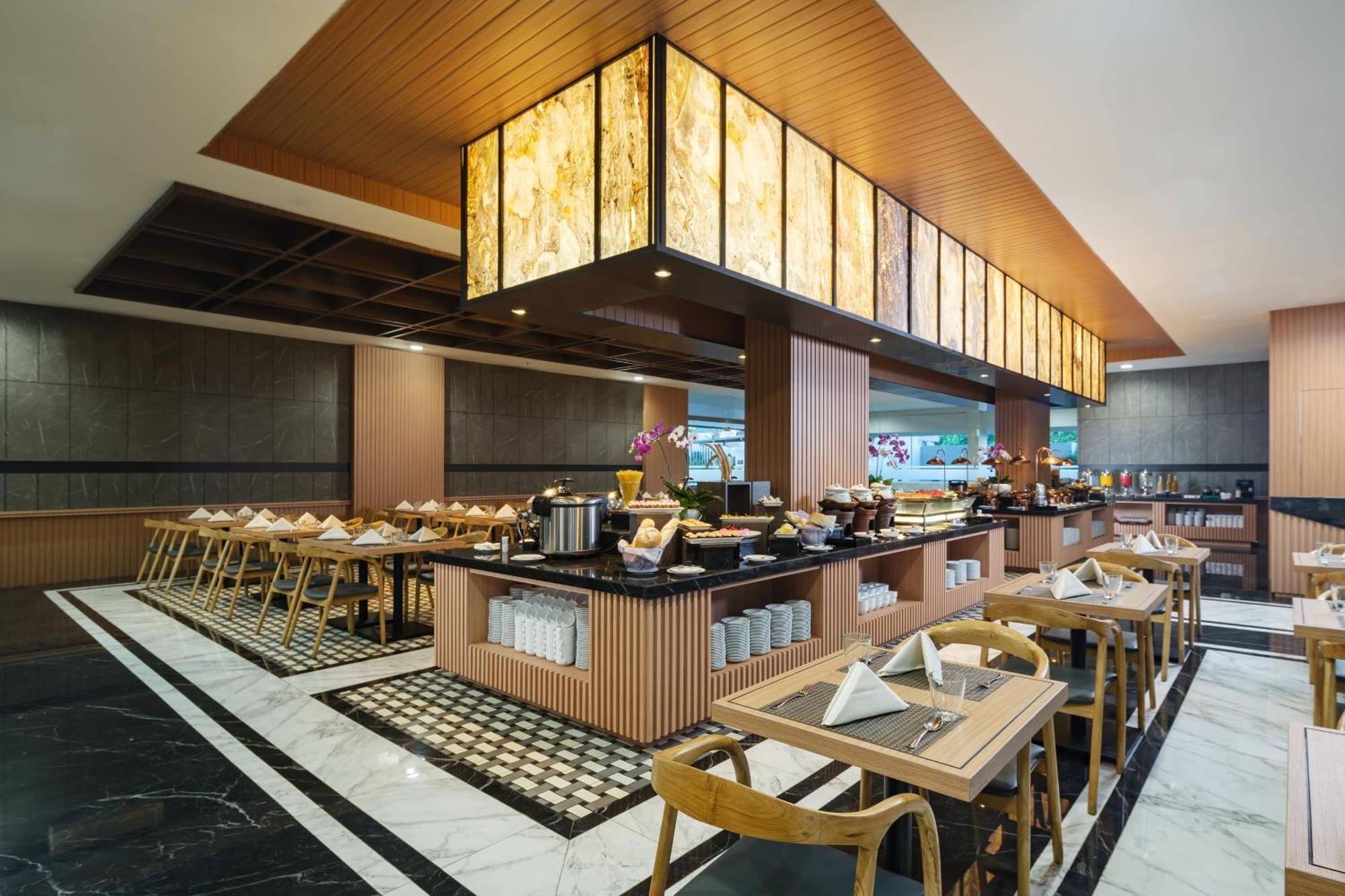 Hotel Santika Blitar Zewnętrze zdjęcie